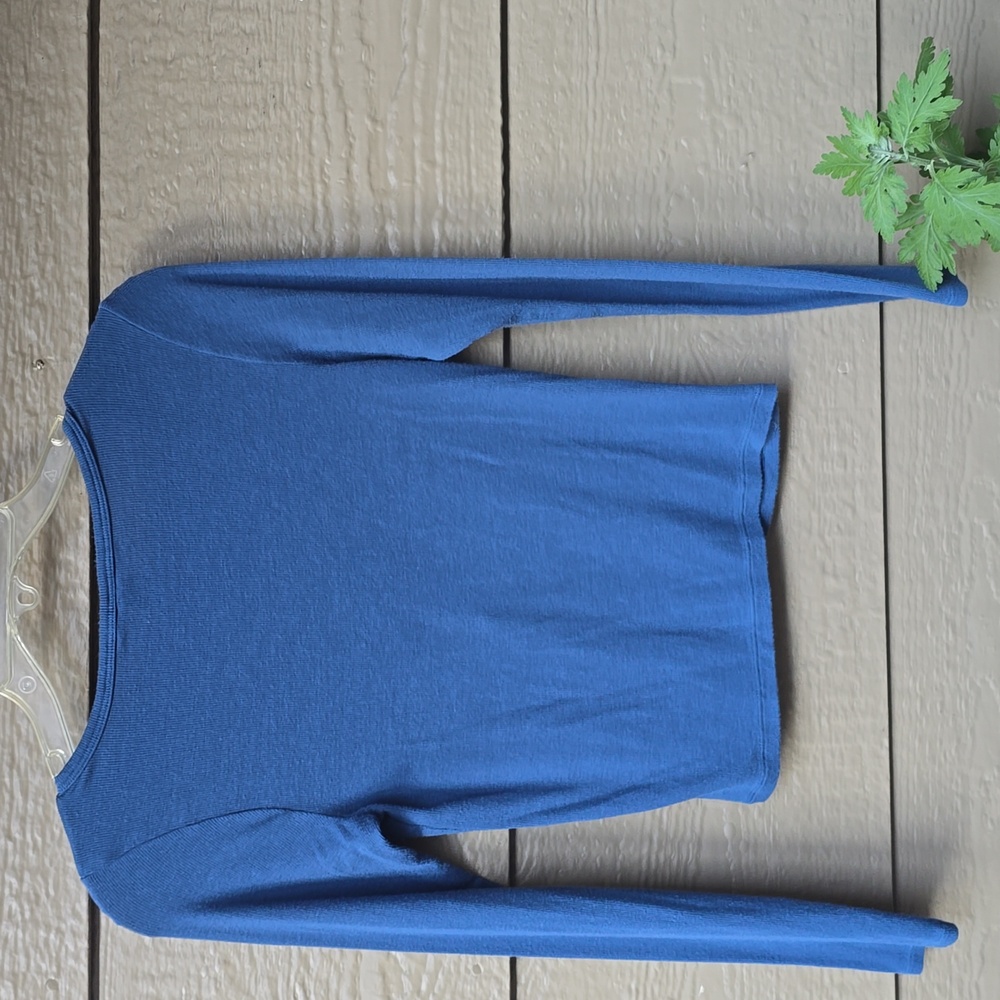Victoria's Secret Modal Blue V-neck Crop Henley Small - Picture 5 of 6